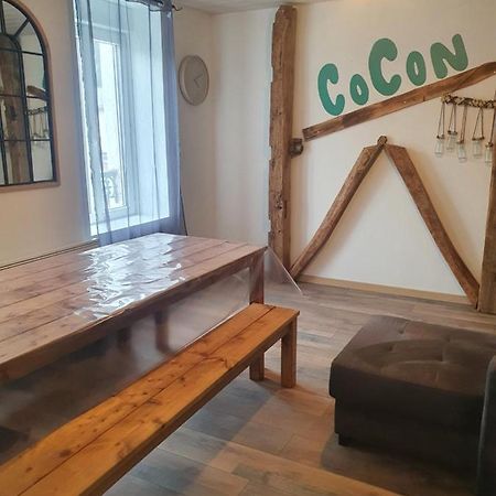 شقة Bienvenue Chez Les Ch'Oups Le Cocoon لا بوربول المظهر الخارجي الصورة
