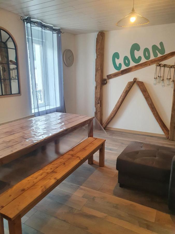 شقة Bienvenue Chez Les Ch'Oups Le Cocoon لا بوربول المظهر الخارجي الصورة